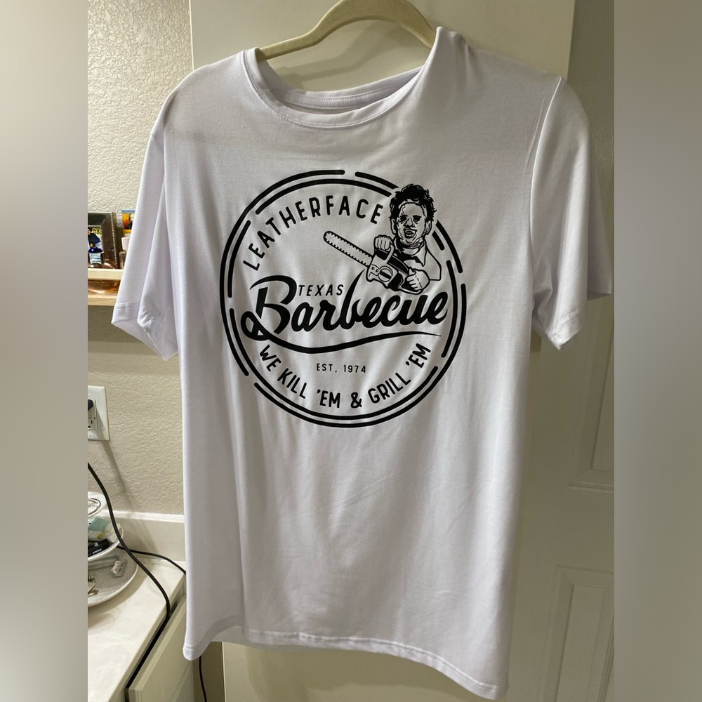 T shirt - Picture 2 of 3